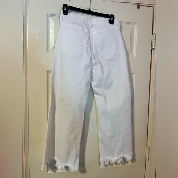 Altar'd State White Women's Distressed Jeans - Picture 3 of 6
